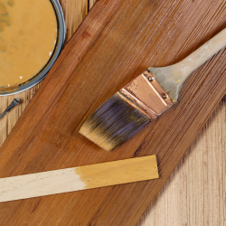Difference Between a Wood Stain & a Wood Finish